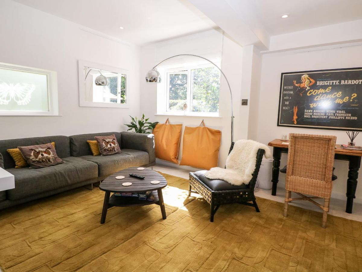 Вилла Kub House Тринг Экстерьер фото