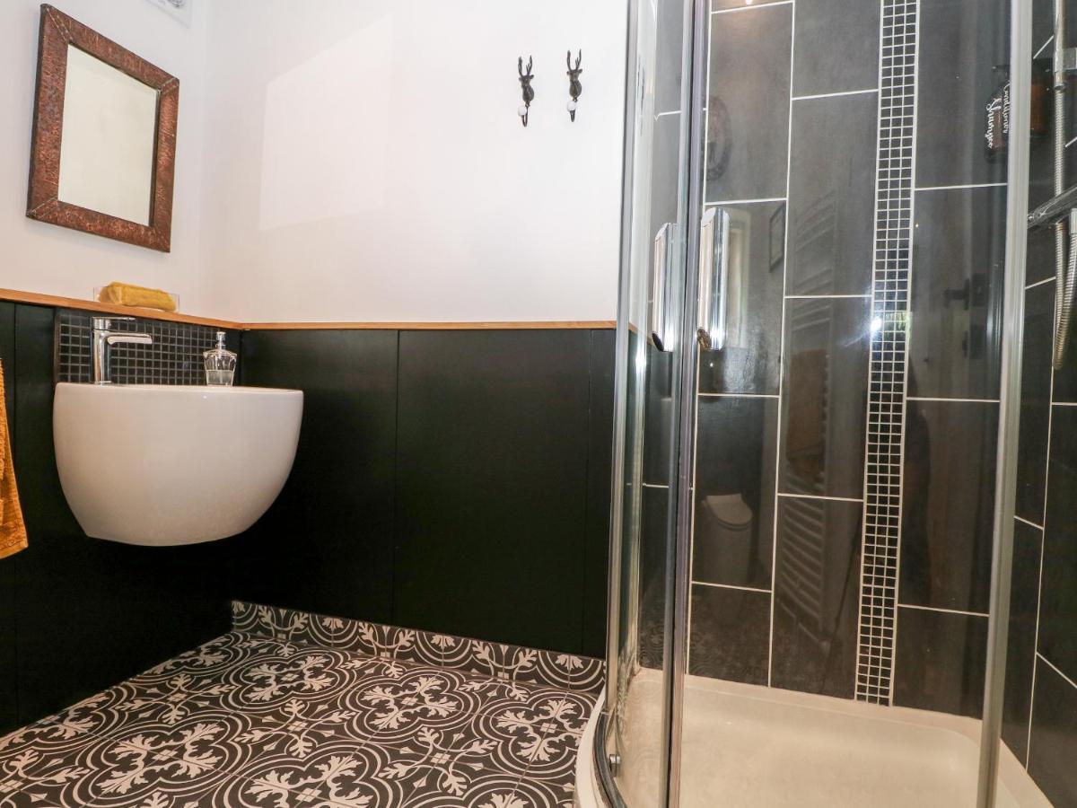 Вилла Kub House Тринг Экстерьер фото
